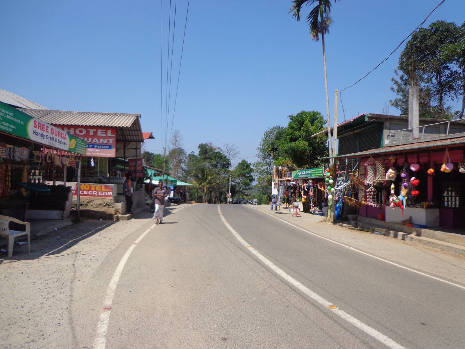 Edakkal Cave can be only reached via a mild trek. This is the last motorable point.