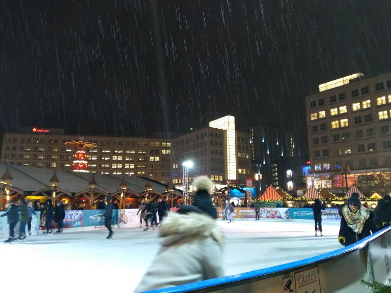 It snowed briefly in Alexanderplatz.