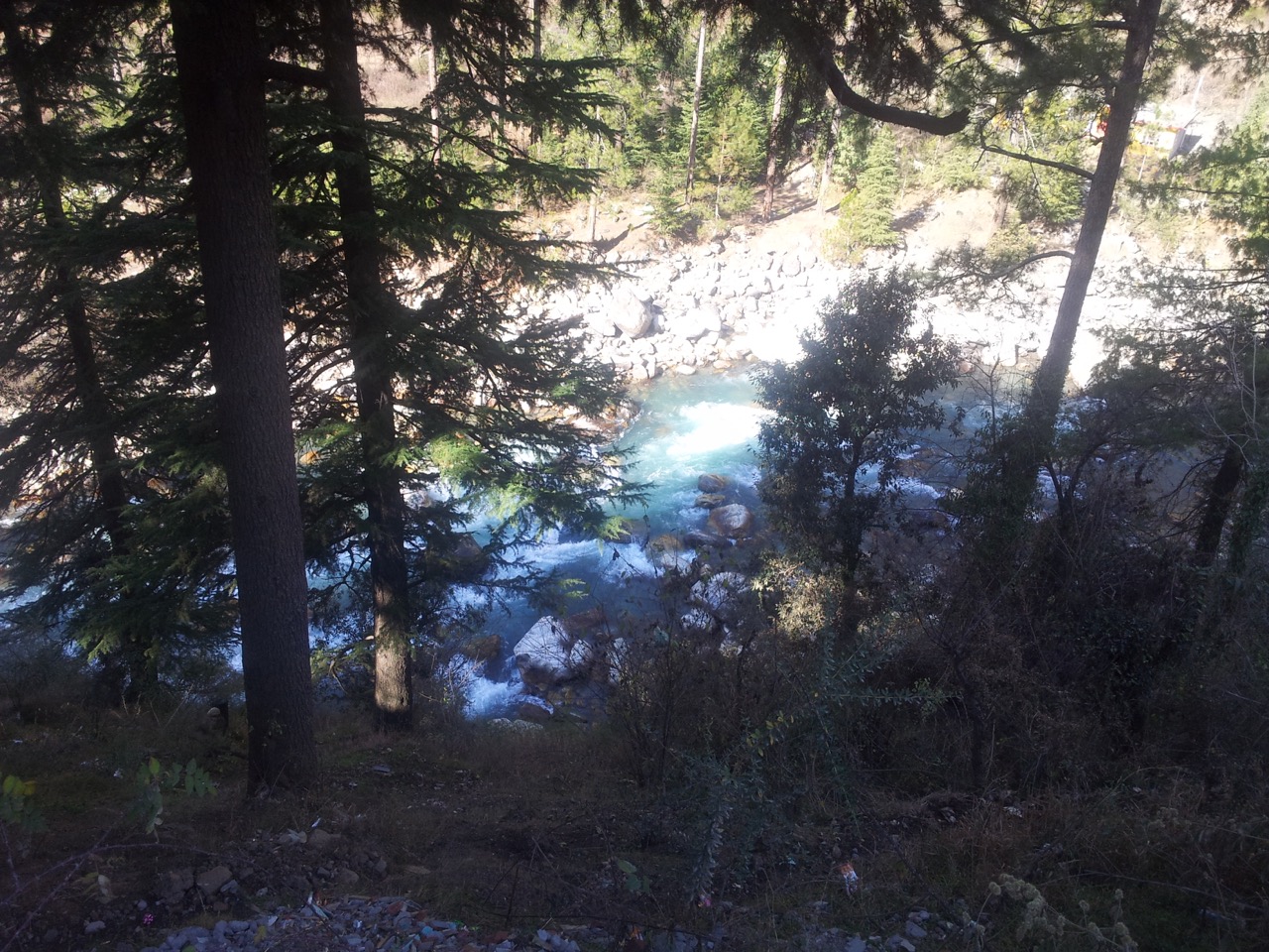 Parvati River from the main road.