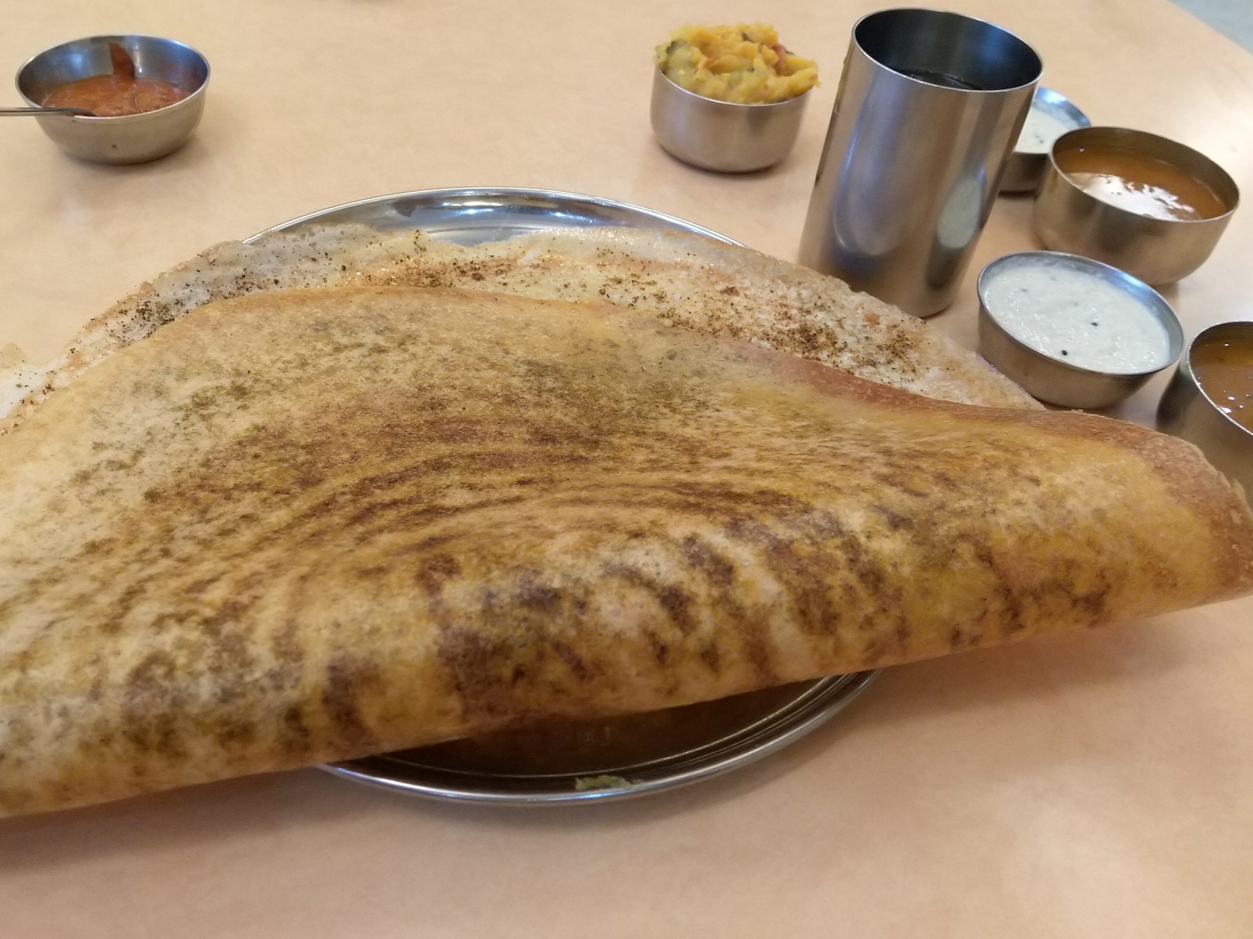 The green mint chutney was missing this time. They gave extra coconut chutney and sambar.