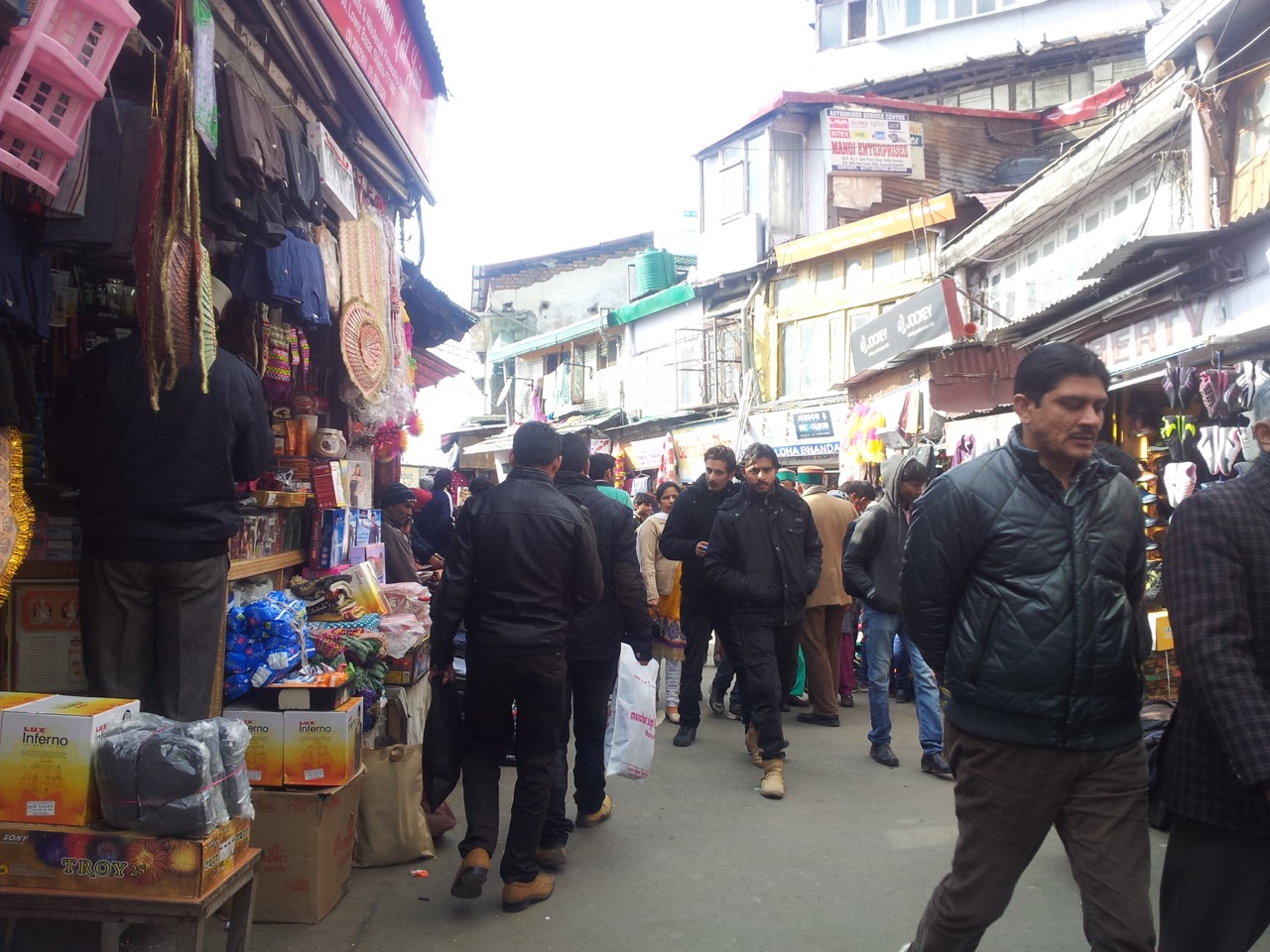 The lower market of Shimla. You&rsquo;ll find anything and everything for normal usage here.