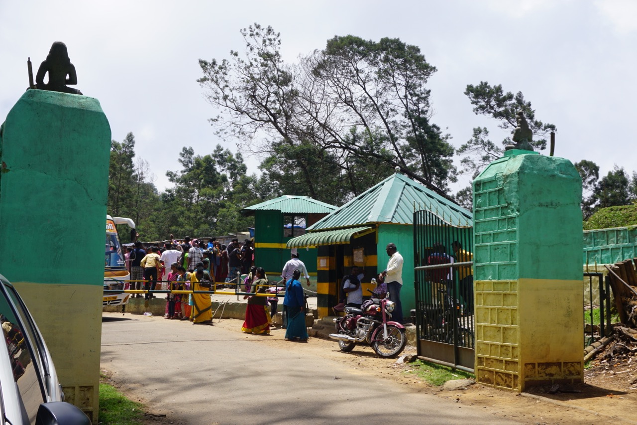 The gate where we had to produce the permission letter. We had been there yesterday.