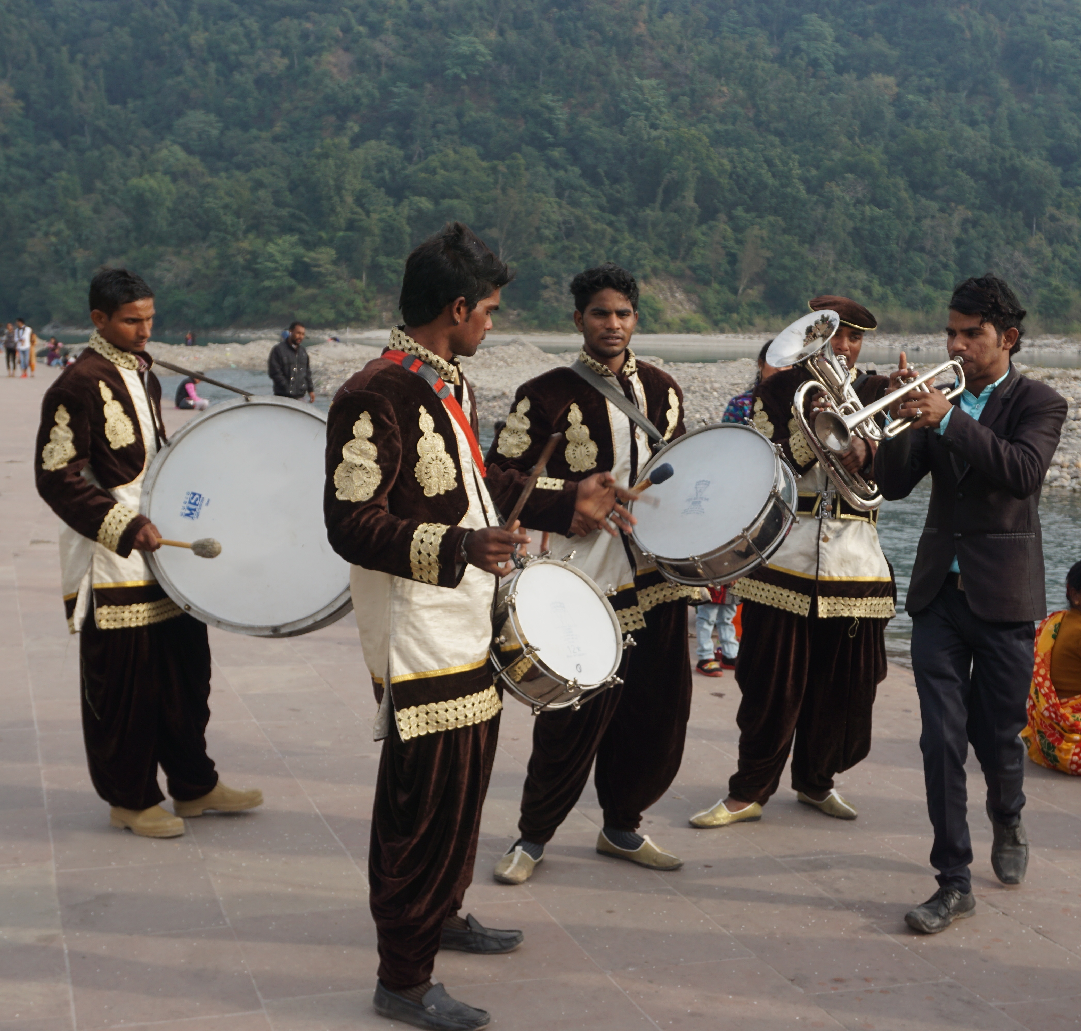Some people had come to offer puja before marriage at the ghat. They had brought an entire band to accompany them.