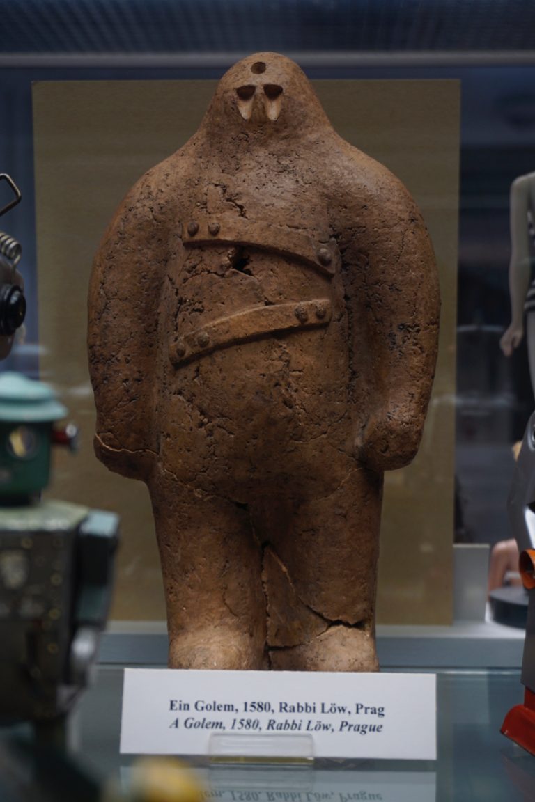 This old golem was displayed along with aliens and robots. I think this was the oldest exhibit in the museum.