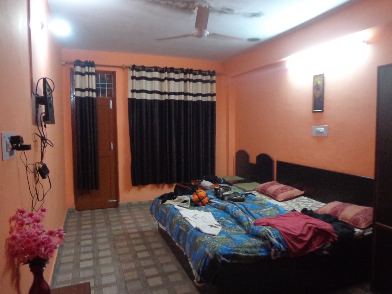 My room in Backpackers Inn. It has a balcony, too.