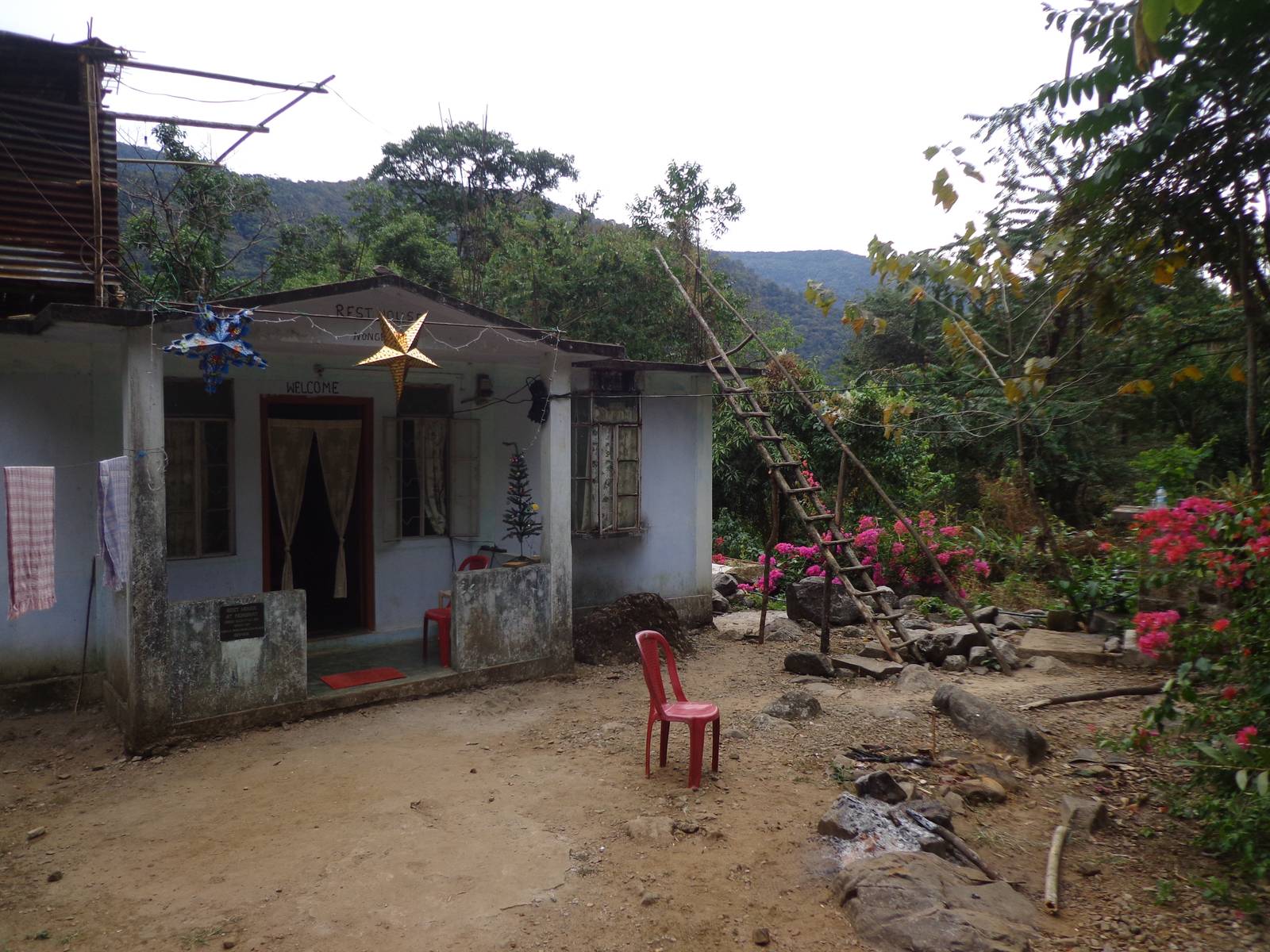 Tony&rsquo;s rest house is 1 minute walk from the double decker bridge.