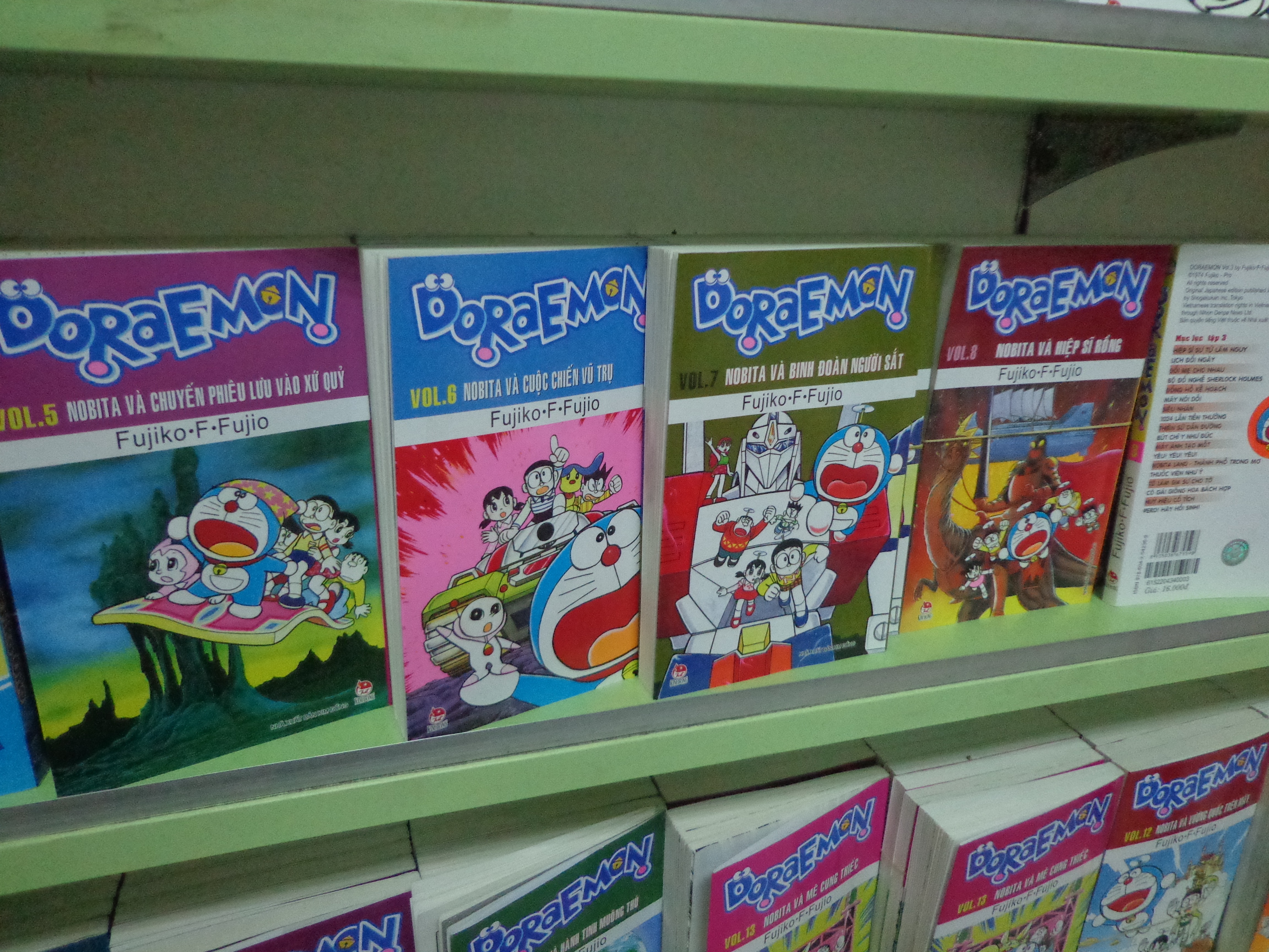 Doraemon - It&rsquo;s as famous in Vietnam as in Japan and in India! I am surprised that no Hindi publisher has taken pains to translate Doraemon mangas into Hindi.