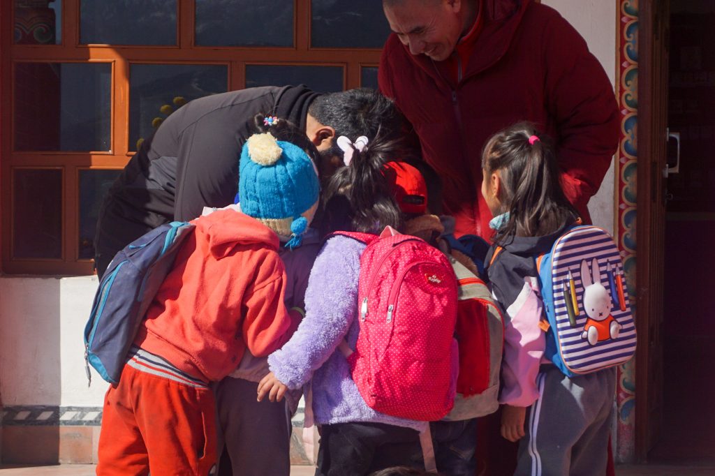 Kids were interested in seeing how my phone acted as a viewfinder and remote for my camera.