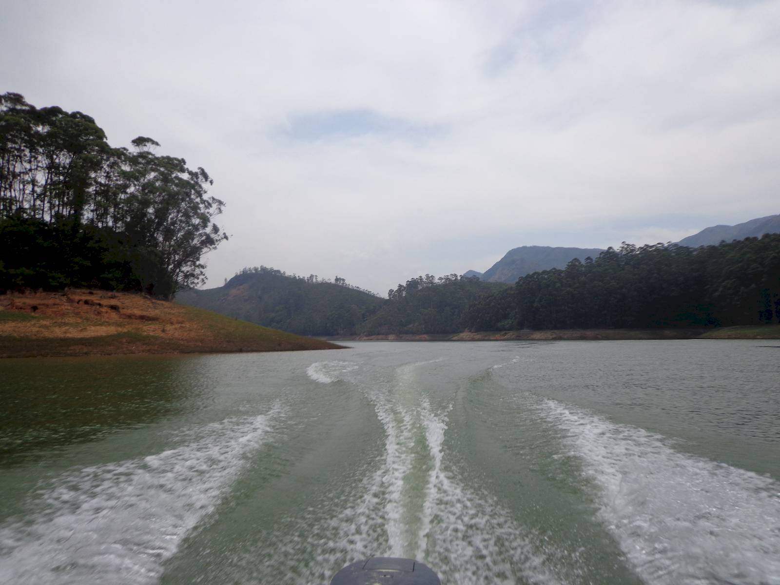 Mattupetty valley against the trail of our speed-boat.