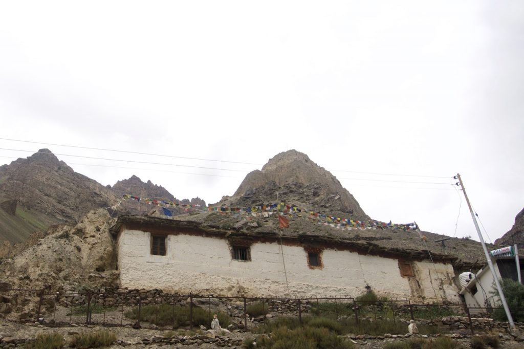 Lari monastery