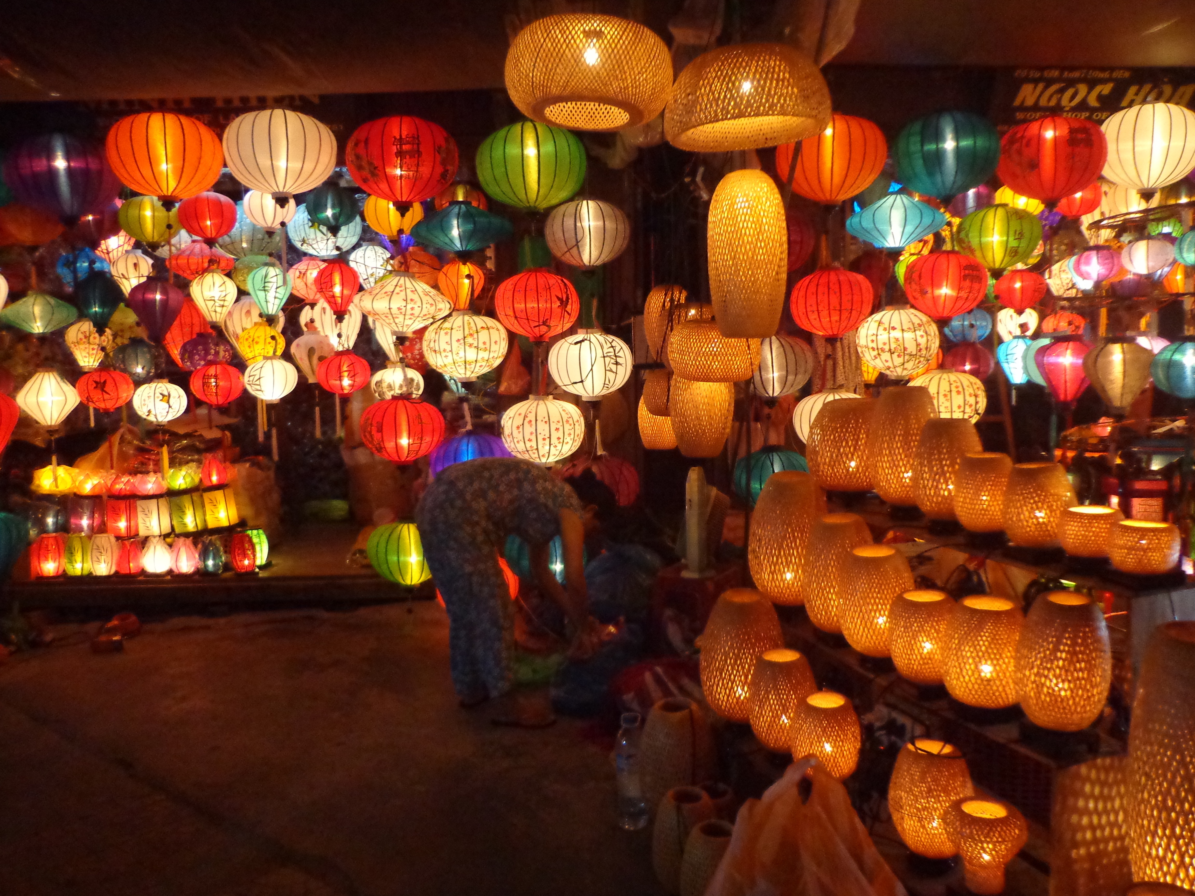 A shop selling lanterns.