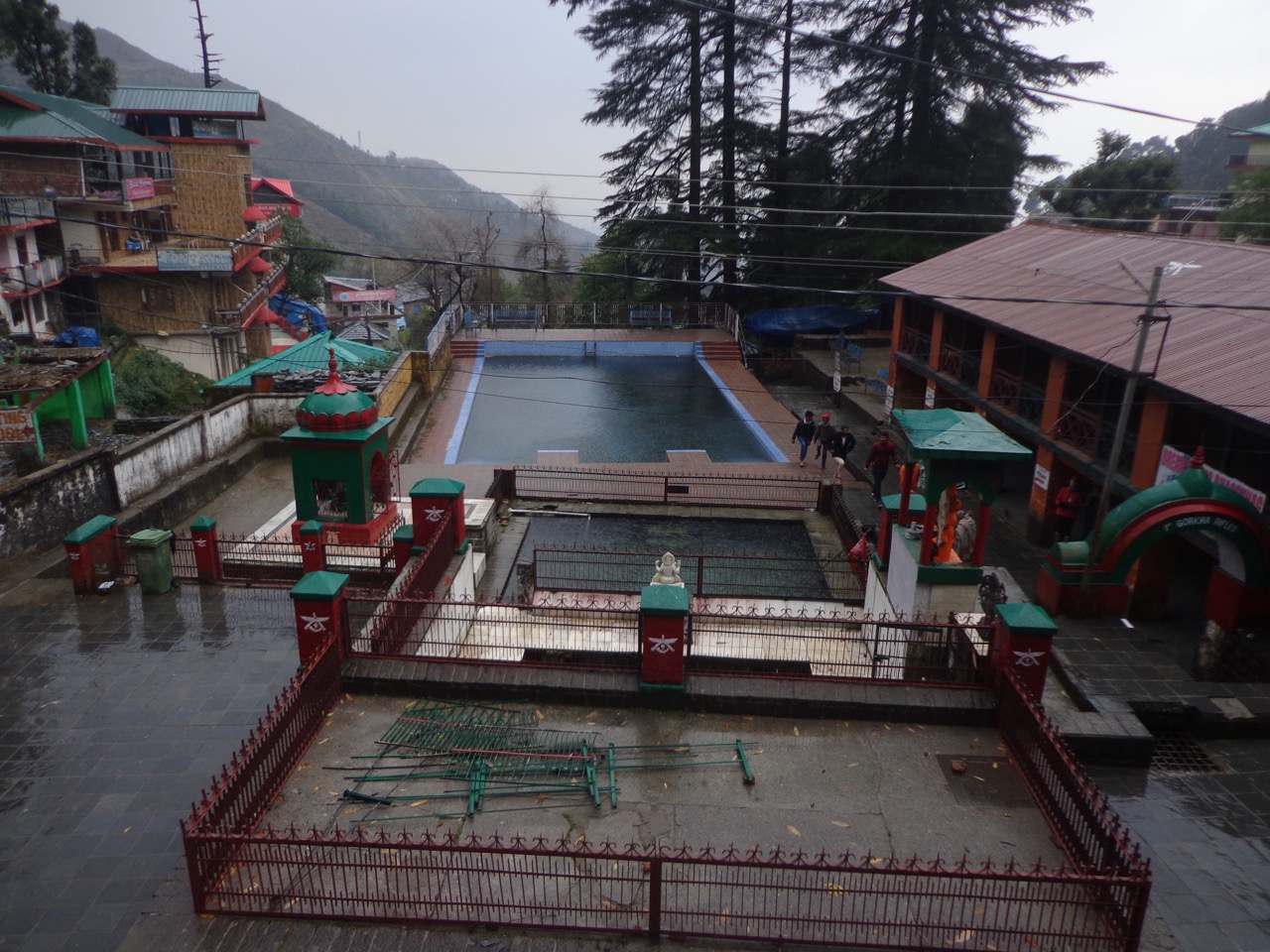 The courtyard of Bhaksunag temple has a swimming pool.