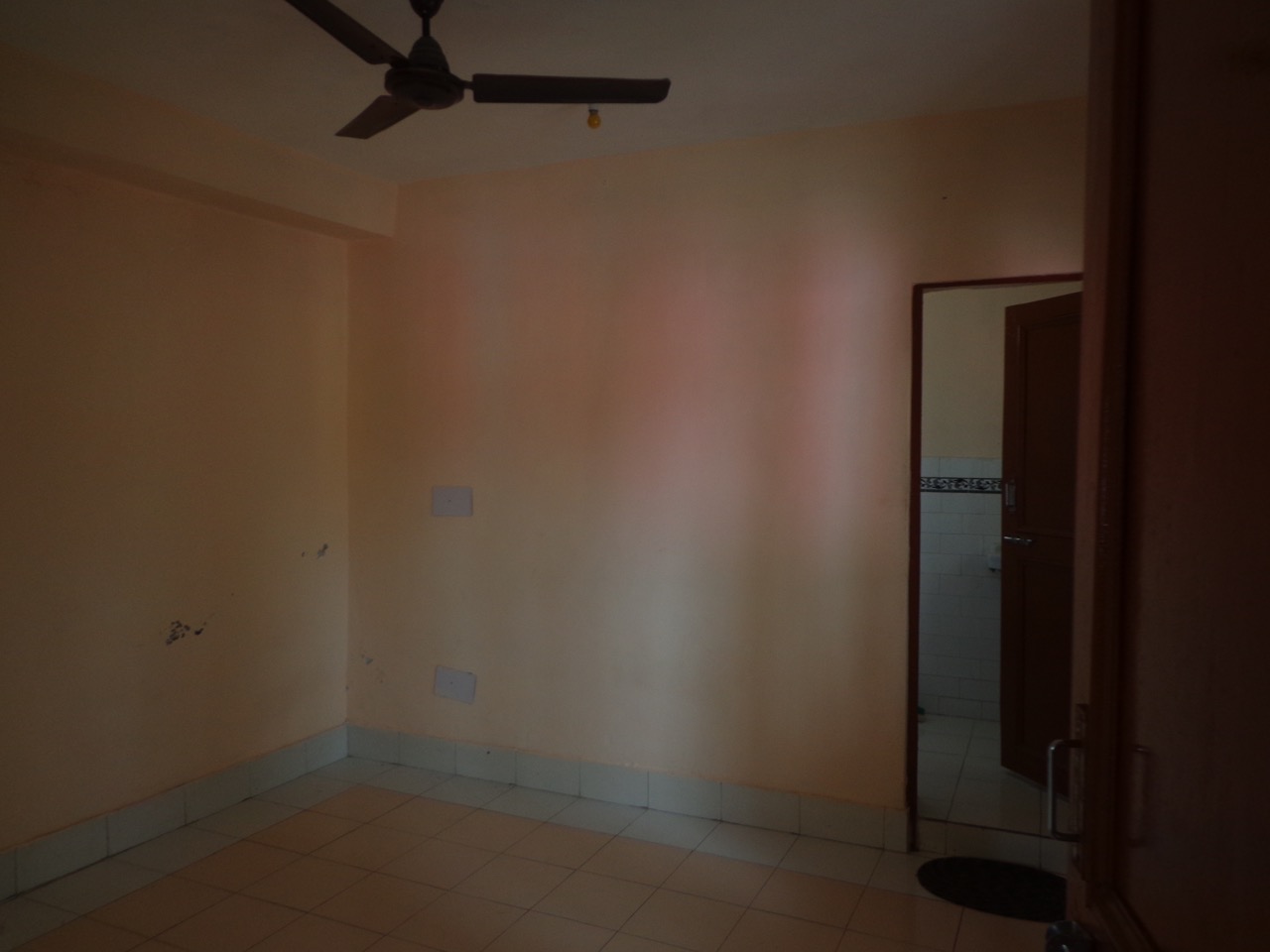 &hellip;and the empty room!