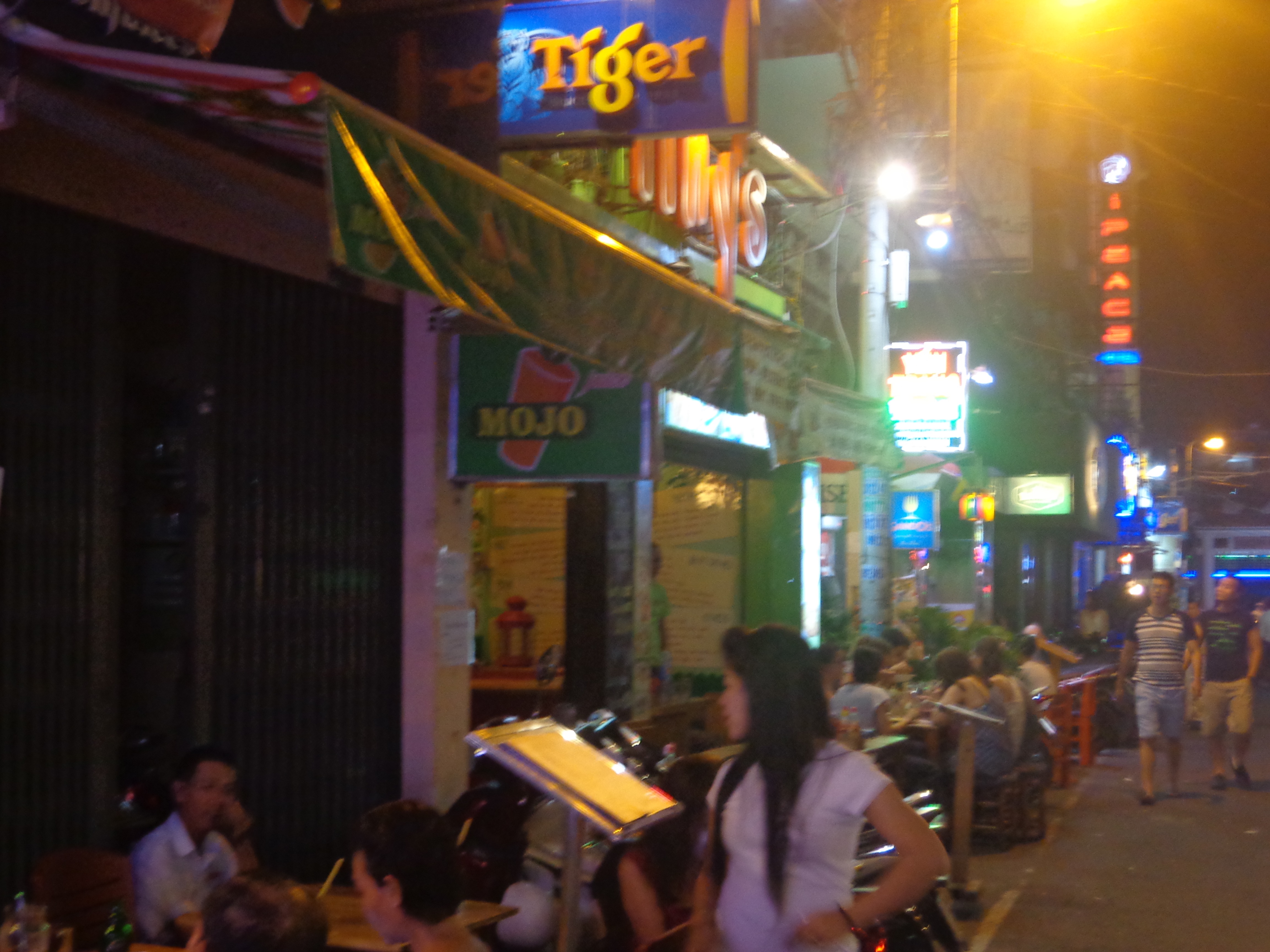 Tiny&rsquo;s restaurant on a street connecting Pham Ngu Lao and Bui Vien street.