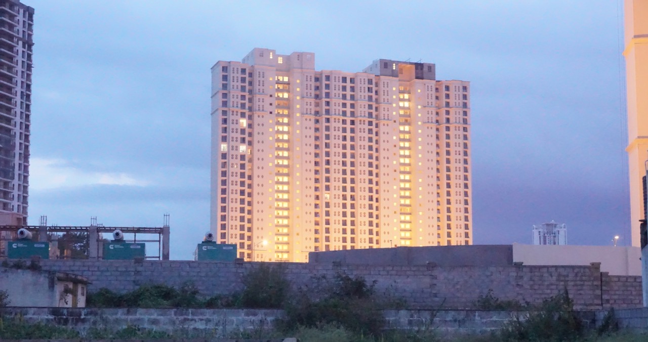 This is the Hiranandani tower, stone&rsquo;s throw away from Parth&rsquo;s house. High stakes, high rise buildings in a village!