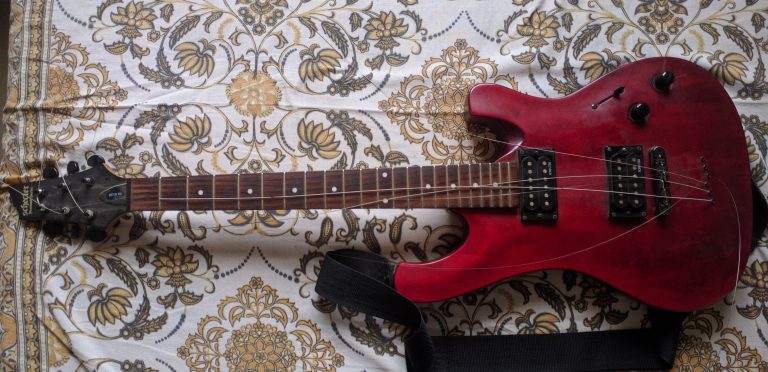 I did the right thing by snipping off the dead strings.