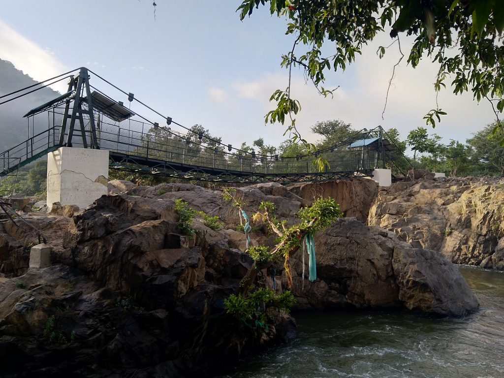 This hanging bridge connects Tamil Nadu to Karnataka.