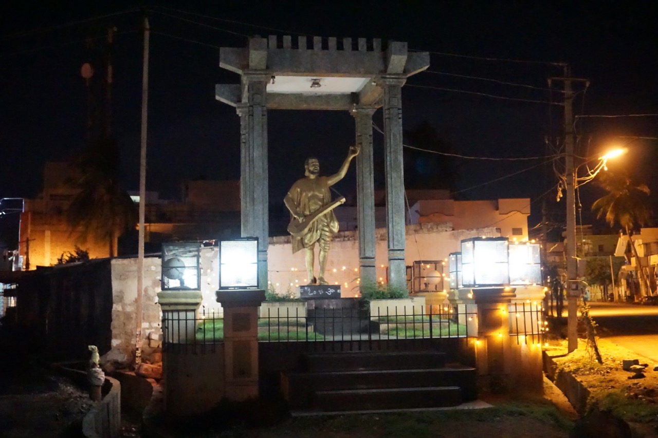 I don&rsquo;t know who this is but it was a prominent statue at the crossing near railway station.